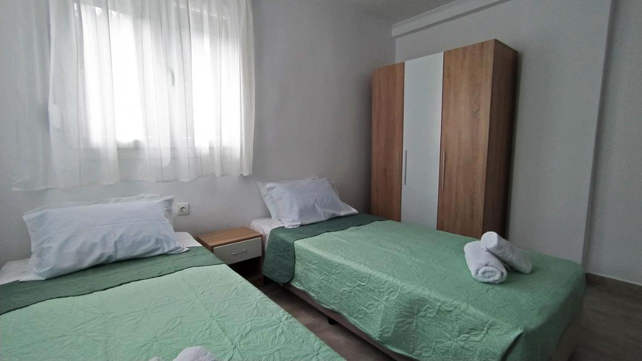 Cozy Ground Floor House Apartment อาเยีย ตรีอาส ภายนอก รูปภาพ